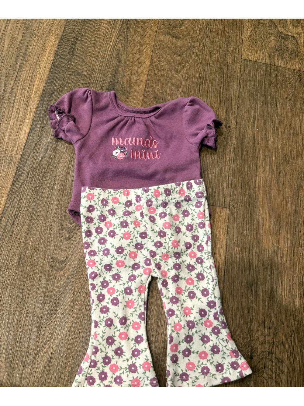 Baby Essentials- Mama’s Mini 2 Piece Set- 3 months